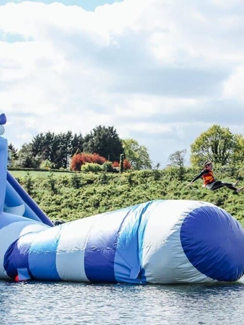 Tour aquatique gonflable géante – Canopy Slide & Blob Launch Tower 01