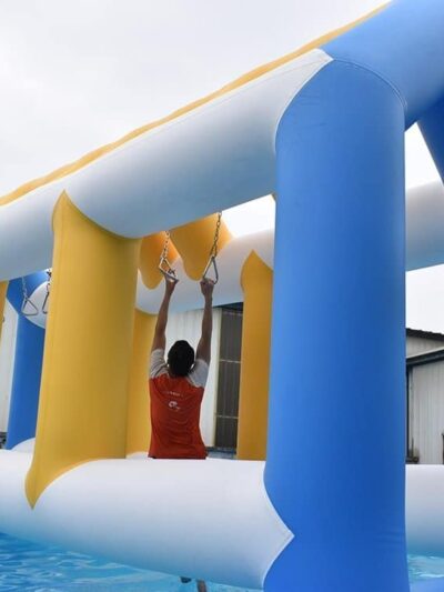Achetez des obstacles aquatiques Bouncia – testeur de force pour les 6 ans et plus — Swinging Ring 01