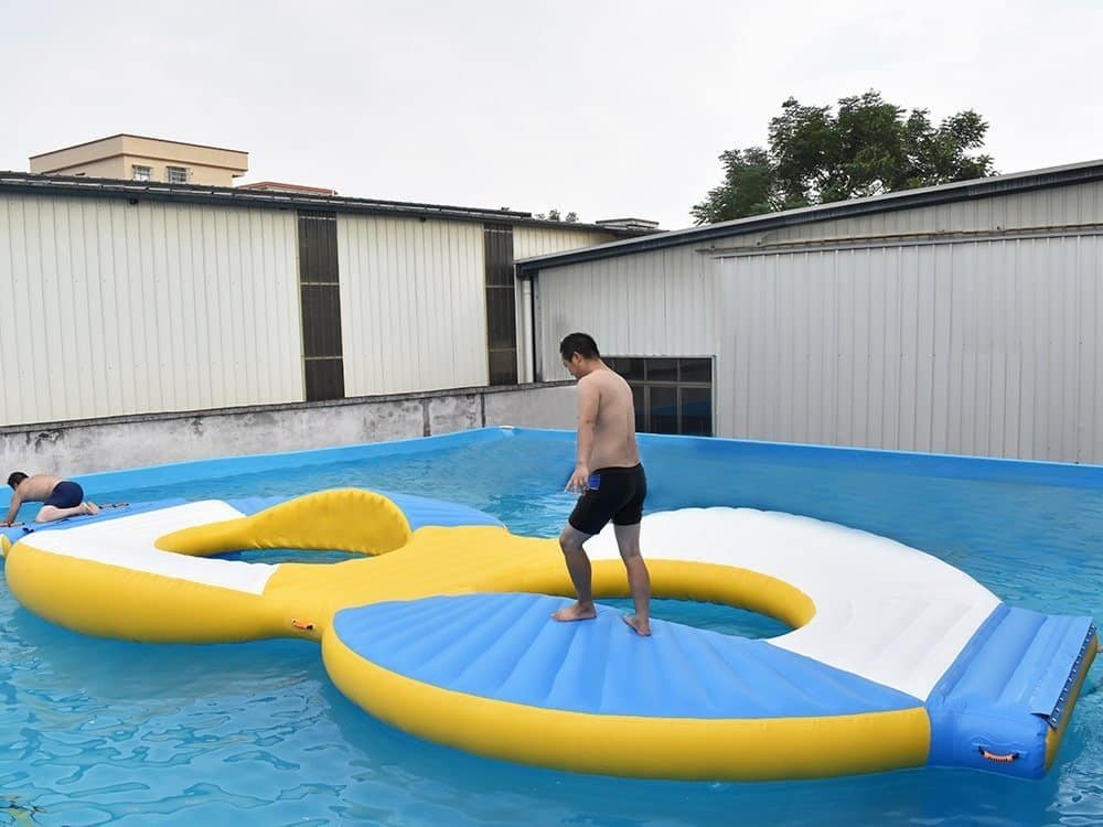 Attraction de parc aquatique à parcours d’obstacles populaire pour lac ou mer