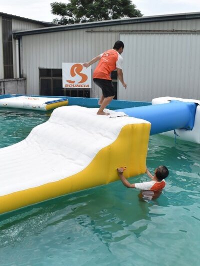 Module d’équilibre Bouncia pour aquaparc gonflable à vendre — 9m High Balance 02