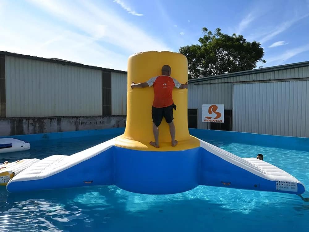 Obstacle circulaire à contourner pour parcs aquatiques – Balance Tower