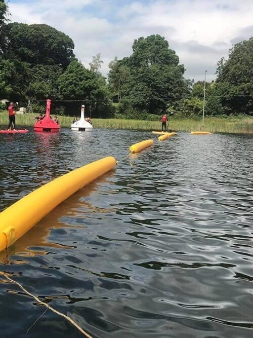 Équipement de parc aquatique flottant durable pour délimiter les zones