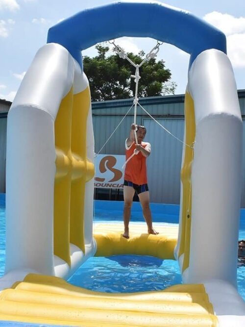 Jeu de parc aquatique gonflable palpitant pour les 6 ans et plus