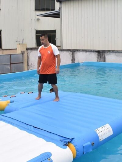 Structures aquatiques gonflables à vendre : connecteur pour parcs aquatiques – Square Corner 01
