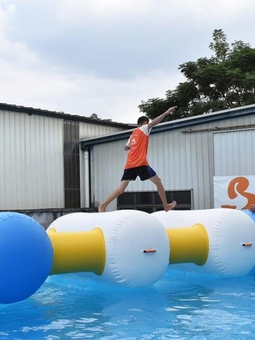 Parcours d’obstacles gonflable pour lac certifié TÜV