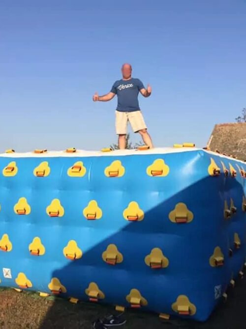 Structures aquatiques gonflables autonomes commerciales à vendre