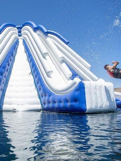 Structures aquatiques gonflables : jeux d’eau géants palpitants