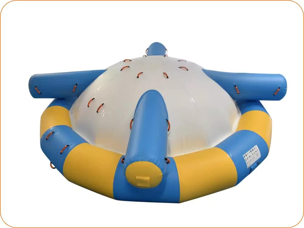 Jeux aquatiques flottants autonomes et amusants en eau libre