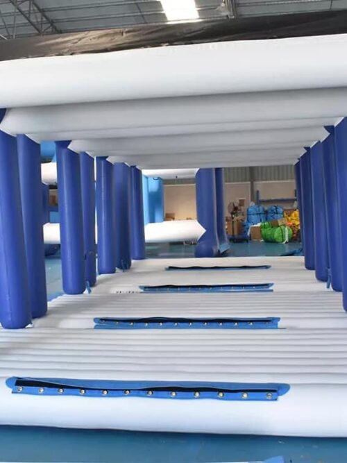 Structures aquatiques gonflables Bouncia pour adultes et enfants