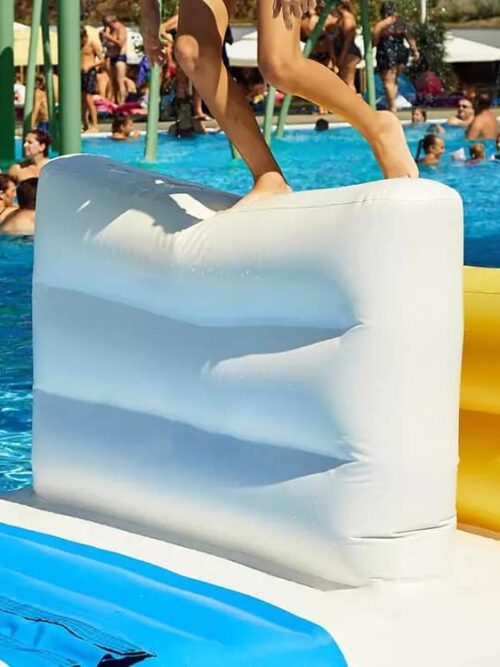 Parcours d’obstacles gonflable pour structures en eau libre